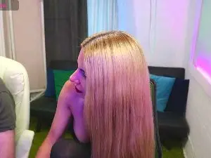 Cam4 Live Sex of AlisaAleks
