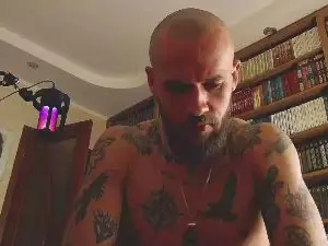 Cam4 Live Porn of FindomJason