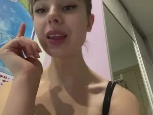 Cam4 Live Sex Cam of JaniGaron