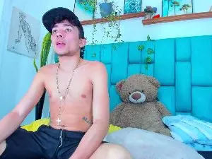 Cam4 Free Live Porn of Hot_Boys_Latino