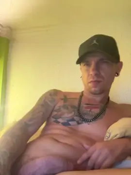 Cam4 Live Sex of Big20cmfelipe