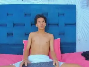 Cam4 Sex Cam of MidnightKing_