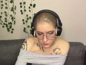 Cam4 Private Sex Chat of CieraHoek
