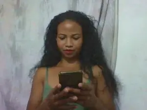 Cam4 Sex Chat of Noelysambatra