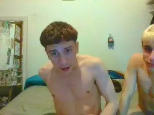 Cam4 Live Porn of Miloverboy