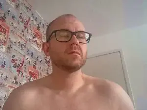 Cam4 Free Live Porn of agentbravo