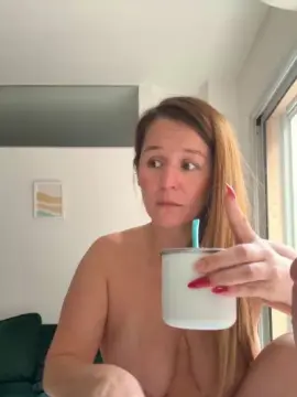 Cam4 Adult Video Chat of mieldulcexx