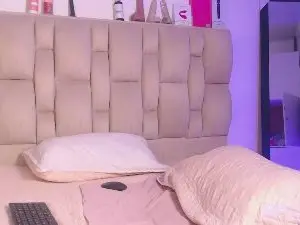 Cam4 Live Sex of esmeralda_bk