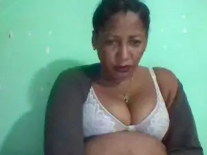 Cam4 Free Live Porn of LyndaBelle