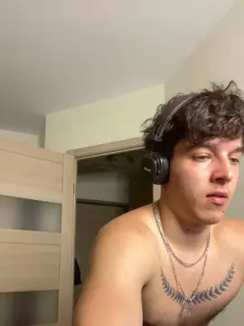 Cam4 Free Porn Cam of bravo_maestro