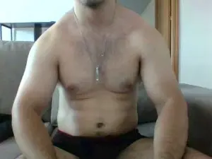 Cam4 Free Live Porn of Arturin33