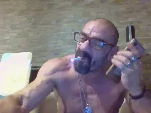 Cam4 Free Live Porn of TomiPsexy