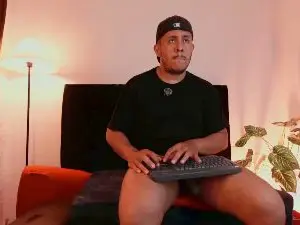 Cam4 Watch Live Sex Cams of Misterjhons2