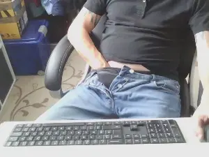 Cam4 Live Sex of Kevinareux60