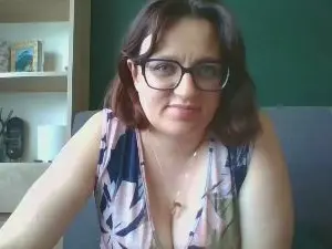 Cam4 Live Porn of sensualParis