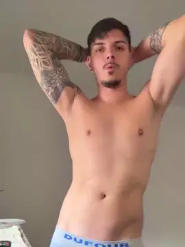 Cam4 Free Porn Cam of ThomasRM98