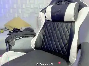 Cam4 Free Live Porn of anny_rouse24