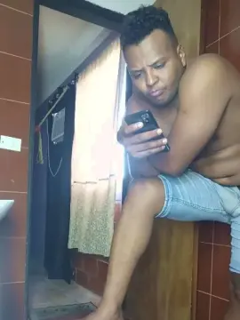 Cam4 Live Sex Cam of 777MONSTERDADDY