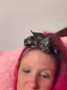 Cam4 Live Porn of wetNwildPim