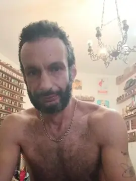 Cam4 Free Live Porn of Misterhaifa20