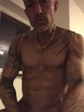 Cam4 Live Sex Cam of MR_Poser69