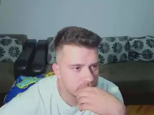 Cam4 Watch Live Sex Cams of johnnylove22