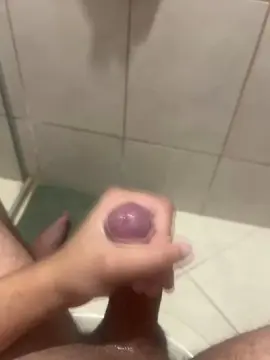Cam4 Free Live Porn of Rolagrandeeer