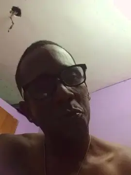Cam4 Free Porn Cam of BlackFlowVzla