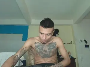 Cam4 Free Live Porn of bigcentauro233