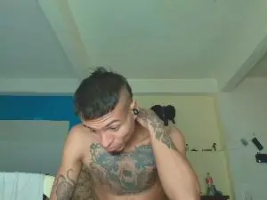 Cam4 Free Live Porn of bigcentauro233