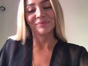 Cam4 Live Porn of Chloeblond