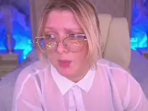 Cam4 Watch Live Sex Cams of CoolTatiss