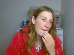 Cam4 Live Porn of Evelyn_21_m