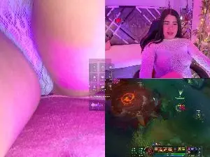 Cam4 Watch Live Sex Cams of DaphneContry