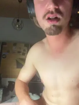Cam4 Free Live Porn of Luciennn