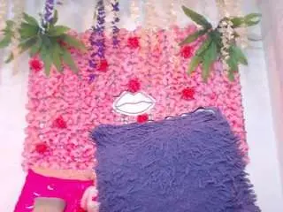 Camsoda Sex Cam of blondesquirt