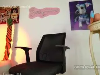 Camsoda Adult Webcam of girl-hotbicth