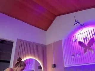 Camsoda Nude Webcam of beauty-milf