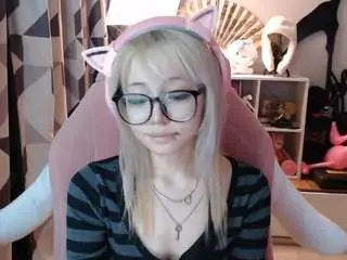 Camsoda Live Porn of evettejessick