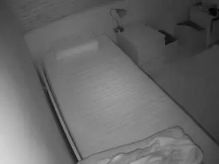 Camsoda Free Live Porn of voyeurcam-julmodels-greybed-1