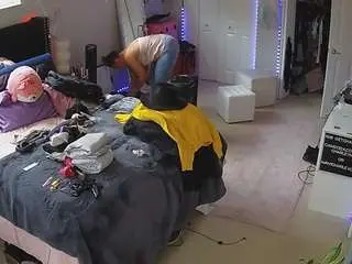 Camsoda Private Sex Chat of voyeurcam-house-charleys-room