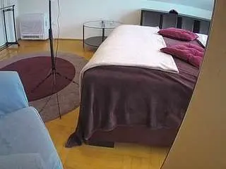 Camsoda Free Porn Cam of voyeurcam-julmodels-whitebed-6
