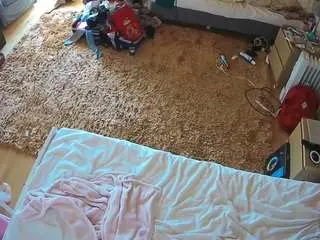 Camsoda Best Webcam of voyeurcam-julmodels-whitebed-5