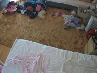 Camsoda Free Porn Cam of voyeurcam-julmodels-whitebed-5