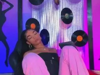 Camsoda Watch Live Sex Cams of nickyminach