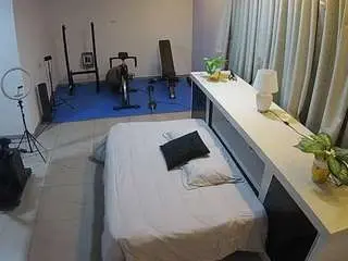 Camsoda Nude Webcam of voyeurcam-jb-office-1