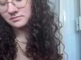 Camsoda Free Porn Cam of adafontaine18