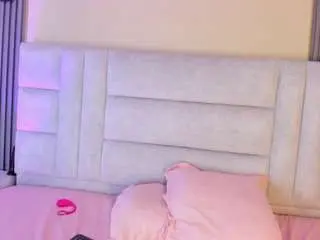 Camsoda Sex Chat of eymi-tomsom