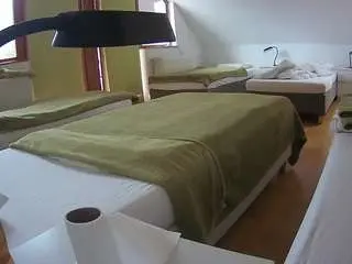 Camsoda Adult Webcam of voyeurcam-julmodels-bed-2