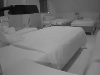 Camsoda Adult Webcams of voyeurcam-julmodels-bed-2